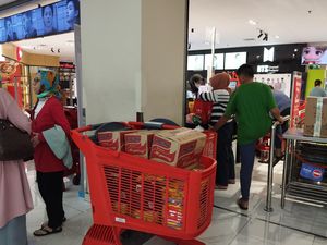 Girang Dapat Diskon di Transmart Full Day Sale, Pelanggan: Lumayan Banget!