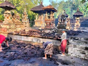 2 Palinggih Pura di Pejaten Kebakaran, Kerugian Mencapai Rp 350 Juta