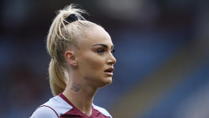 Soccer Football - Women's Super League - Aston Villa v Manchester United - Bescot Stadium, Walsall, Britain - October 1, 2023 Aston Villa's Alisha Lehmann Action Images via Reuters/Ed Sykes