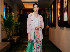 Posting Foto Gaya Terbaikmu Pakai Batik, Dapatkan Hadiah Total Rp 1,5 Juta Posting Foto Gaya Terbaikmu Pakai Batik, Dapatkan Hadiah Total Rp 1,5 Juta