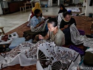 Keunikan Batik Marunda yang Dibuat Para Ibu Rumah Tangga Keunikan Batik Marunda yang Dibuat Para Ibu Rumah Tangga