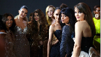 7 Potret Enzy Storia dan Cinta Laura Catwalk di Paris Bareng Kendall Jenner