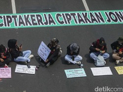 Serikat Buruh Kecewa MK Sahkan Perppu Cipta Kerja Jadi UU