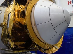 Obat HIV dari Pabrik Luar Angkasa Ditolak Masuk Bumi