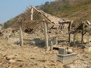 Makam Bermunculan usai Waduk Mengering juga Ditemukan di Ponorogo Makam Bermunculan usai Waduk Mengering juga Ditemukan di Ponorogo