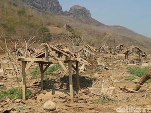 Melihat Lebih Dekat Makam Tua yang Muncul Saat Waduk Bendo Ponorogo Kering Melihat Lebih Dekat Makam Tua yang Muncul Saat Waduk Bendo Ponorogo Kering