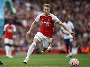 Odegaard Belum Cemerlang Musim Ini, Perlukah Arsenal Khawatir?