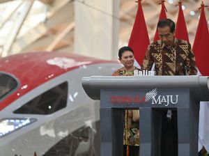 Momen Jokowi Resmikan Kereta Cepat Whoosh