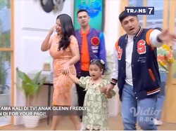 Bawa Putri Glenn Fredly ke Acara TV, Ini Alasan Mutia Ayu Tunjukkan Wajah Anak