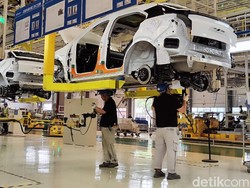 Tak Semua Dapat! Ini Syarat Mobil Listrik Bebas Biaya Impor