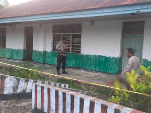 Sadis, Sopir Ini Tewas Dibacok Saat Tidur di Depan Ruang Kelas SD