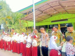 Polisi Edukasi Pelajar SD di Pasar Minggu Jaksel soal Bahaya Bullying