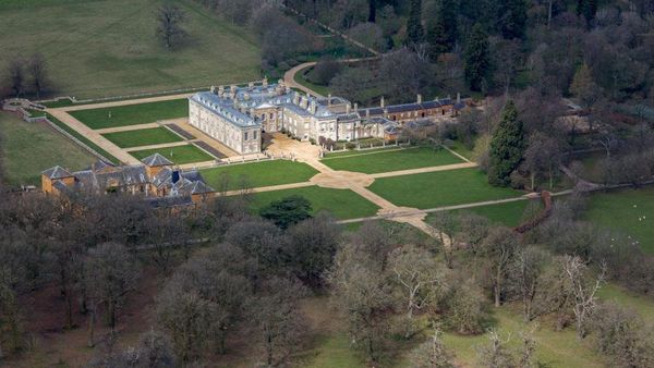 Mewah Banget! Begini Isi Rumah Masa Kecil Putri Diana