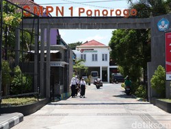 DPRD Sorot Sumbangan Mobil Baru SMPN 1 Ponorogo: Harusnya Tak Boleh Memaksa