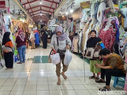 Pedagang Klaim Beringharjo Jogja Ramai Usai Medsos dan E-Commerce Dipisah