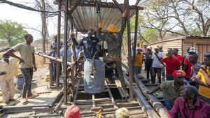Tambang Emas di Zimbabwe Ambruk, Belasan Orang Tewas