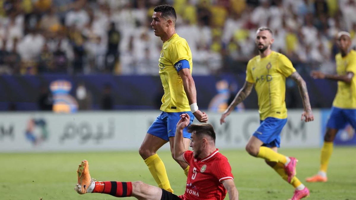 Cristiano Ronaldo bawa Al Nassr taklukkan Istiklol 3-1 (REUTERS/AHMED YOSRI)