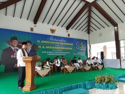 Anies Kenang Masa KKN, Harap Banyumas Jadi Pilar Kemenangan di Jateng