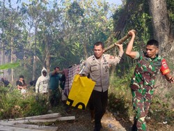 Kebun Jati di Bone Terbakar, Mayat Pria Ditemukan Usai Api Padam