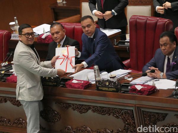 Momen DPR Sahkan Revisi UU IKN Meski Ditolak PKS