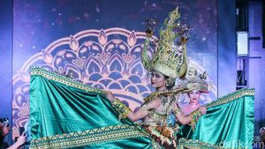 8 Foto Farhana Nariswari Bawa Kostum Gajah Lampung ke Miss International