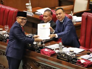 Resmi Disahkan, RUU ASN Lindungi Tenaga Honorer dari PHK Massal