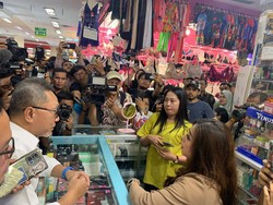 Zulhas Dicurhati Pedagang yang Sepi Pembeli, Kali Ini di PGC