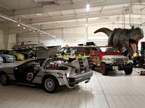 Museum di Paris Tawarkan Berkendara dengan Mobil Ikonik Film Terkenal Museum di Paris Tawarkan Berkendara dengan Mobil Ikonik Film Terkenal