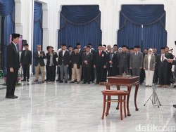 Bey Machmudin Lantik Taufiq Budi Santoso Jadi Pj Sekda Jabar