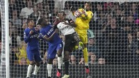 Fulham mulai terlihat lebih menekan di babak kedua. Namun Chelsea tidak membiarkannya begitu saja. Tak ada gol sepanjang babak kedua. Chelsea pun pulang dengan kemenangan 2-0.  