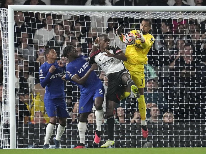 Chelsea berhasil mengalahkan Fulham 2-0 dalam lanjutan Liga Inggris. Mykhailo Mudryk mencetak gol perdananya untuk The Blues pada laga ini. Fulham vs Chelsea berlangsung di Craven Cottage, Selasa (3/10/2023) dini hari WIB.