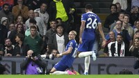 Chelsea berusaha mengambil kendali permainan sejak awal. Mudryk lantas sukses mencetak gol di menit ke-18. 1-0 Chelsea memimpin.  