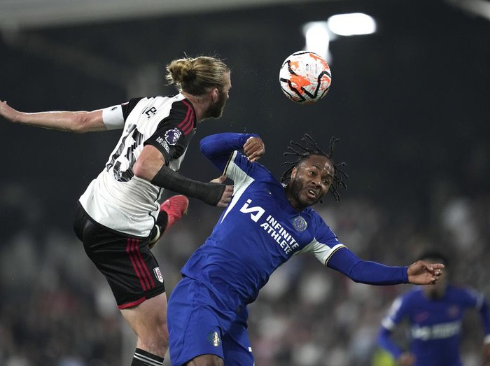 Chelsea berhasil mengalahkan Fulham 2-0 dalam lanjutan Liga Inggris. Mykhailo Mudryk mencetak gol perdananya untuk The Blues pada laga ini. Fulham vs Chelsea berlangsung di Craven Cottage, Selasa (3/10/2023) dini hari WIB.