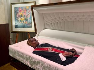 Mumi Stoneman Willie Akhirnya Dimakamkan Setelah 128 Tahun