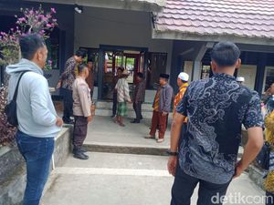 Anak Berkelahi, Ortu Siswa Malah Rusak Fasilitas Sekolah di Lombok