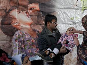 Anak Tak Divaksin Polio, Orang Tua di Pakistan Bisa Dipenjara-Didenda Anak Tak Divaksin Polio, Orang Tua di Pakistan Bisa Dipenjara-Didenda