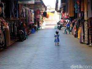 Sepi Pembeli, Pasar Gotong Royong Kota Probolinggo Serasa Mati Suri Sepi Pembeli, Pasar Gotong Royong Kota Probolinggo Serasa Mati Suri