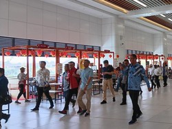 Warga Antusias Jajal Kereta Cepat Gratis, Bagaimana Jika Bayar Rp 250 Ribu?