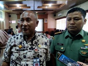 Relawan Prabowo Tuding Ada Arahan ASN Pilih Ganjar, Pj Bupati Pati Bantah Relawan Prabowo Tuding Ada Arahan ASN Pilih Ganjar, Pj Bupati Pati Bantah