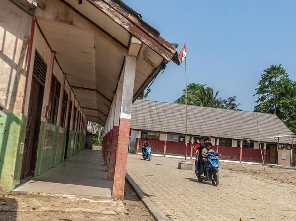 Potret Sekolah Dasar Terdampak Tol Serang-Panimbang