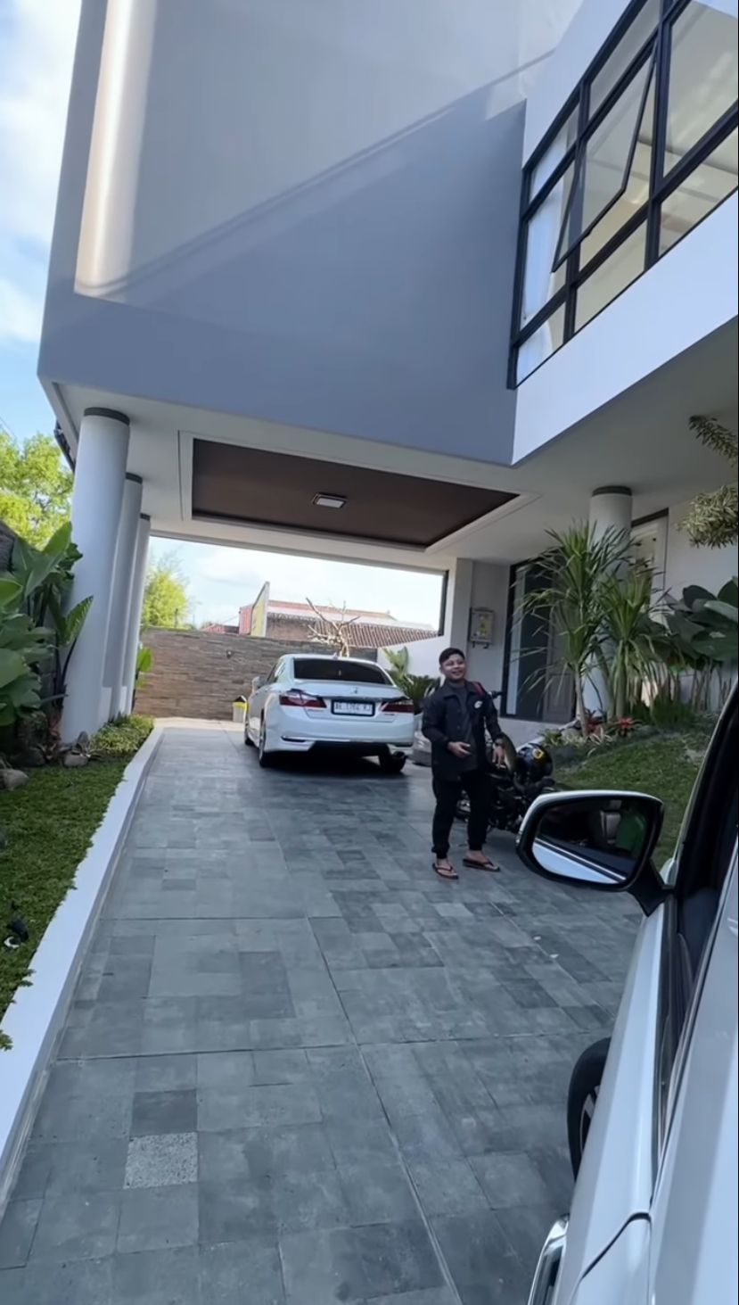 Rumah Denny Caknan