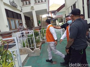 2 Pelaku Penusukan hingga Tewas Saat Pawai Ogoh-ogoh Dibui 5 dan 4 Tahun 2 Pelaku Penusukan hingga Tewas Saat Pawai Ogoh-ogoh Dibui 5 dan 4 Tahun