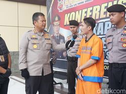 Muncikari Prostitusi Online via MiChat dan WA di Sidoarjo Diringkus