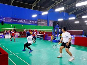 Tim Bulutangkis UM Sabet Runner Up Beregu Campuran LPTK Cup 2023 Tim Bulutangkis UM Sabet Runner Up Beregu Campuran LPTK Cup 2023