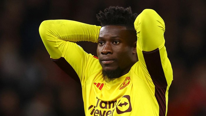 Andre Onana Soccer Football - Champions League - Group A - Manchester United v Galatasaray - Old Trafford, Manchester, Britain - October 3, 2023 Manchester United's Andre Onana reacts REUTERS/Carl Recine