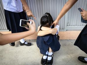 Keputusan SMAN 1 Stabat Keluarkan Siswi Pelaku Bullying dari Sekolah Keputusan SMAN 1 Stabat Keluarkan Siswi Pelaku Bullying dari Sekolah