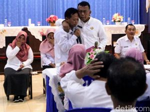 Kepala SMPN 1 Ponorogo Mundur di Depan Bupati Buntut Sumbangan Beli Mobil Kepala SMPN 1 Ponorogo Mundur di Depan Bupati Buntut Sumbangan Beli Mobil