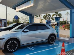 Ramai Kasus Mobil Listrik Numpang Parkir di SPKLU, Begini Kata PLN