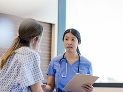 11 Pekerjaan dengan Gaji Tinggi untuk Wanita, dari Dokter hingga Manajer HR