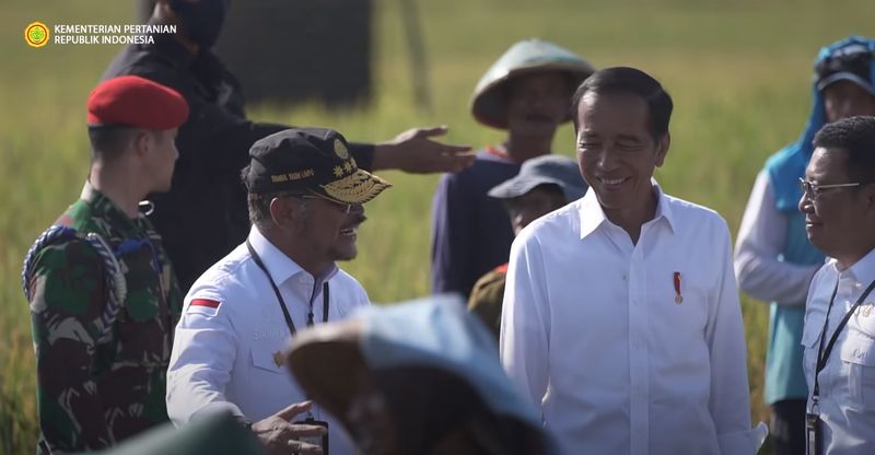 Jokowi Saran yang Punya Nomor Telepon Mentan SYL Dikontak